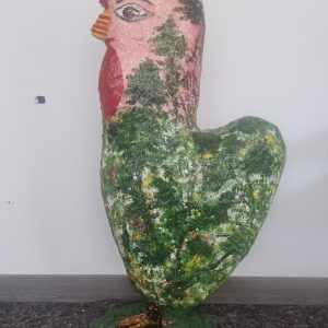 Escultura magdalena 2 por delante y por detrás, de cemento, pintada a mano, medidas92x40cm